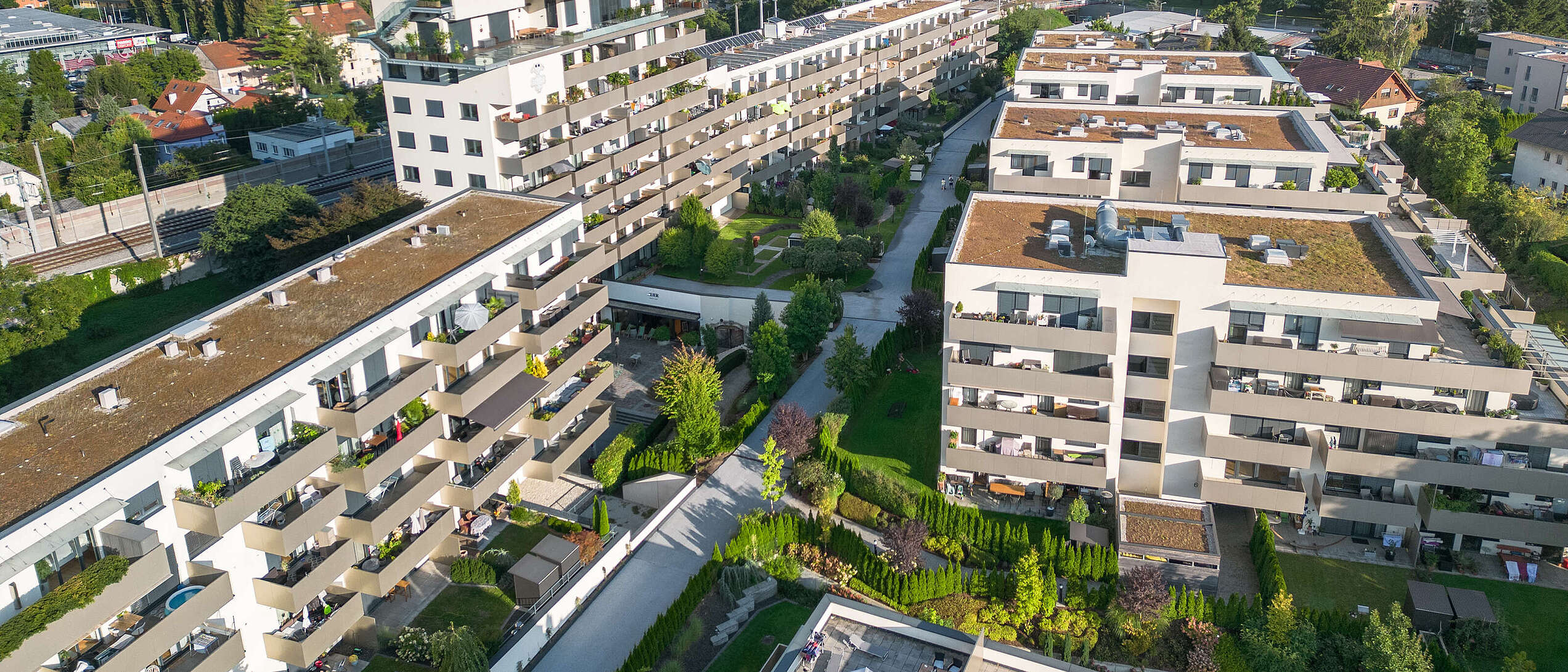 WPG-von-oben-mit-Blick-auf-Uhrturm2